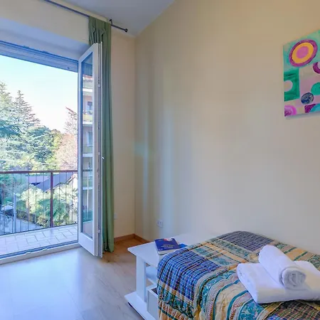 Alelu Classy And Chic Center - Happy Apartament *