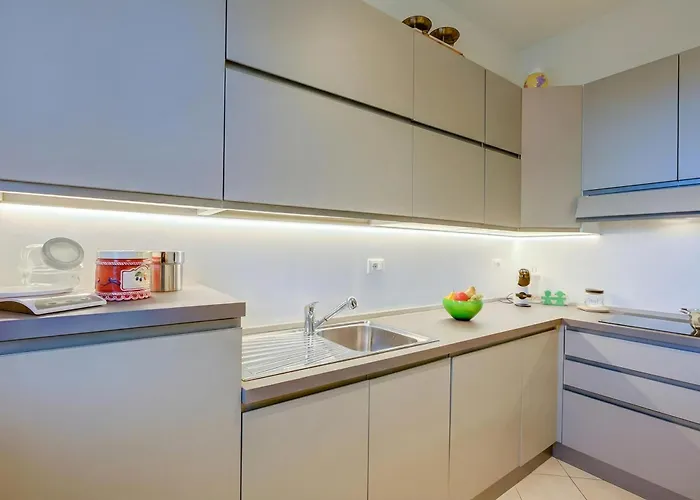 Alelu Classy And Chic Center - Happy Apartman *